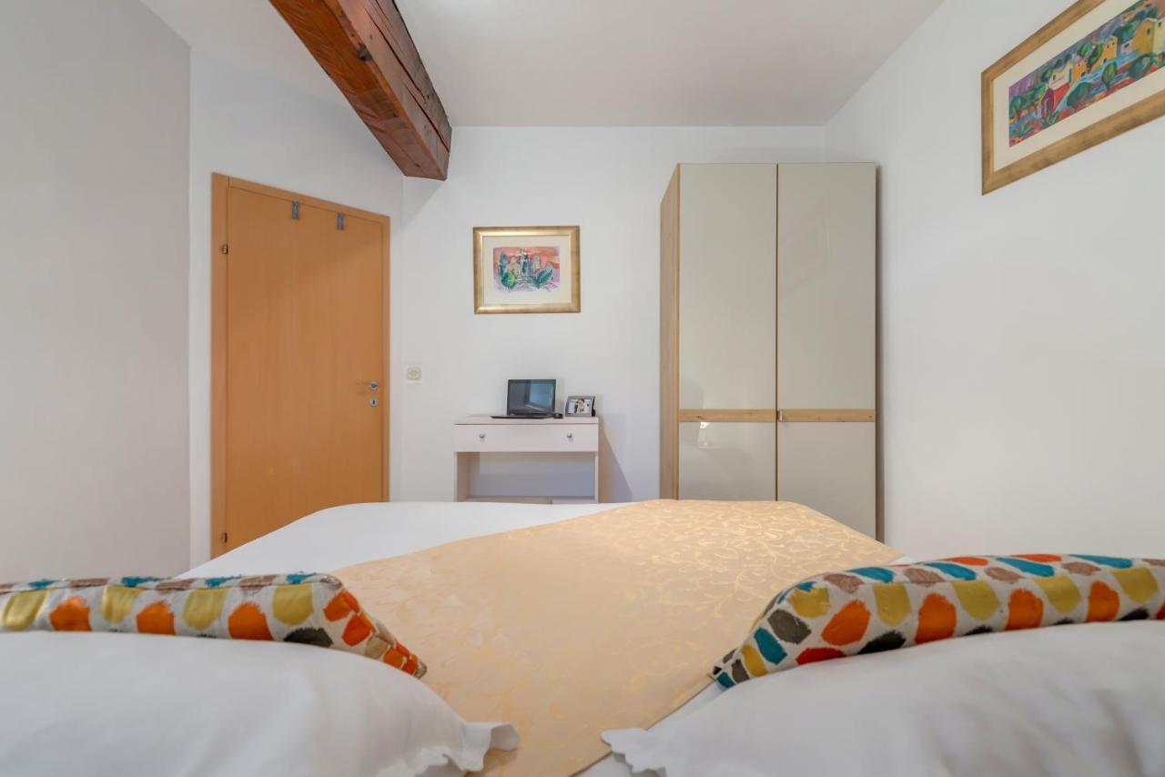 Apartments Obala بول المظهر الخارجي الصورة