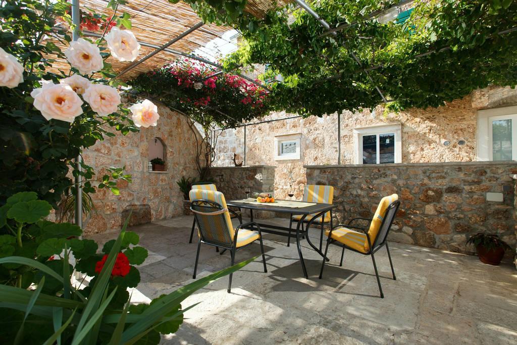 Apartments Obala بول المظهر الخارجي الصورة
